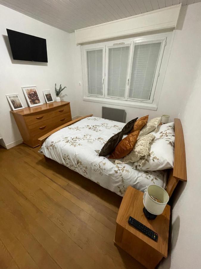 Charmant Logement Avec Garage A Льо Портел Екстериор снимка